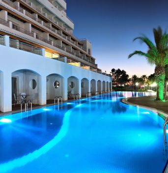 BATIHAN BEACH RESORT SPA